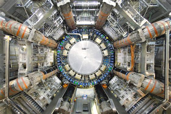 CERN-də Alkimya Gerçəkləşdi: Qurğuşun Qızıl Oldu